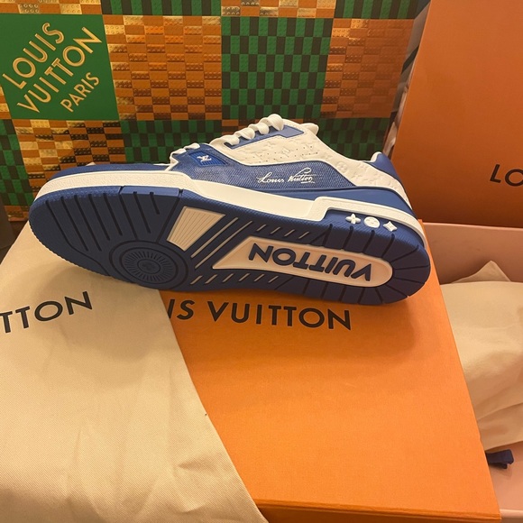 White and Blue Virgil Obloh Louis Vuitton - Picture 4 of 9